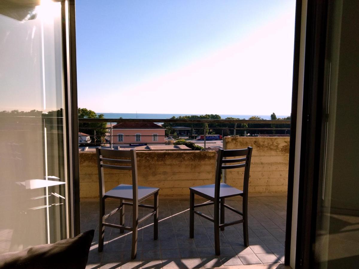 Via Mediterraneo 39 Casa Vacanze Petacciato Eksteriør billede