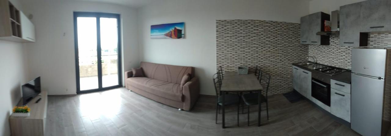 Via Mediterraneo 39 Casa Vacanze Petacciato Eksteriør billede